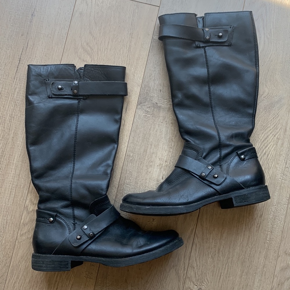 Black Boot - image 2